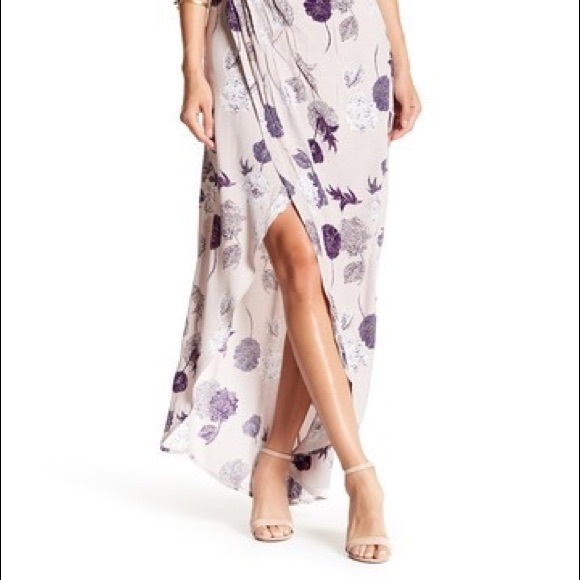 ASTR Penelope Floral Print Wrap - Picture 4 of 4